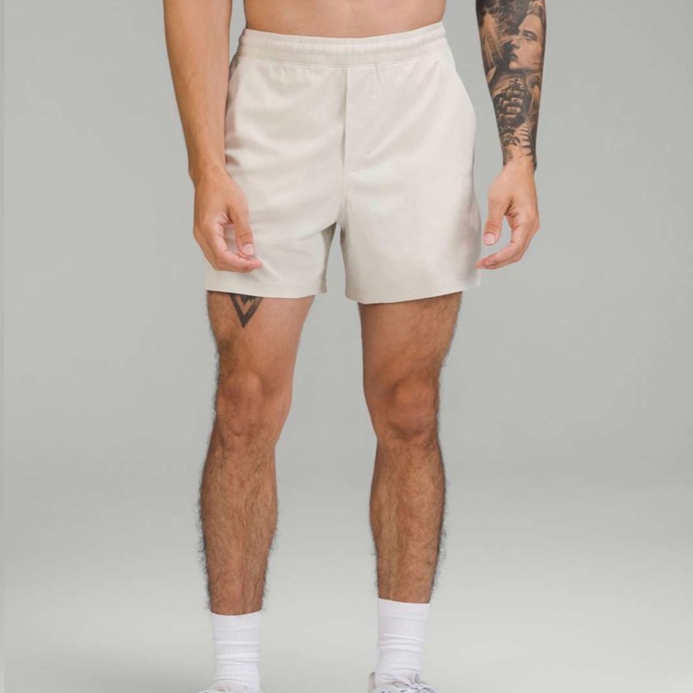 Lululemon Pace Breaker Linerless Short Natural Ivory Size L